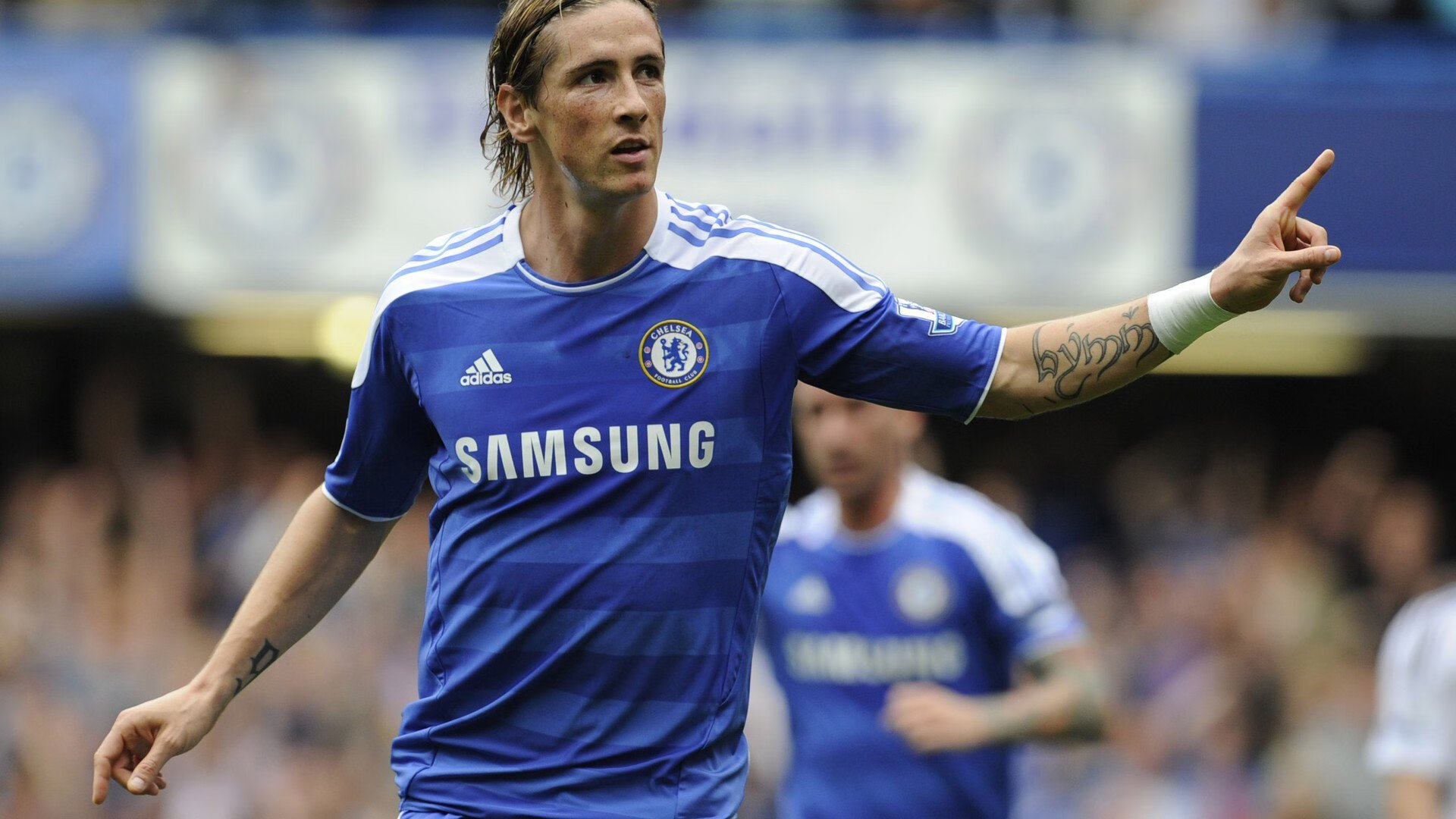 “中超联赛精彩片段在线直播，吸引百万观众”，中超联赛视频回放